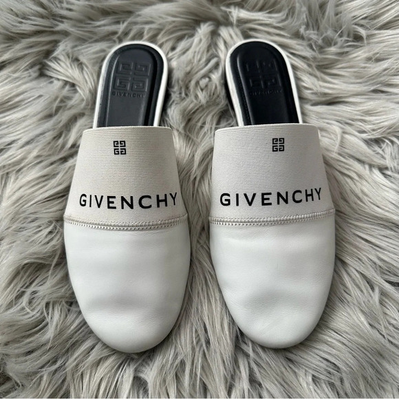GIVENCHY Bedford 4G Logo White Leather Flats
Mules Size 37 - Picture 3 of 13